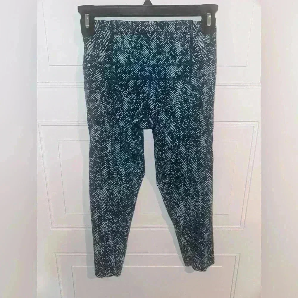 Sweaty Betty 7/8 Length “The Power” Blue Patterned Leggings Size XXS